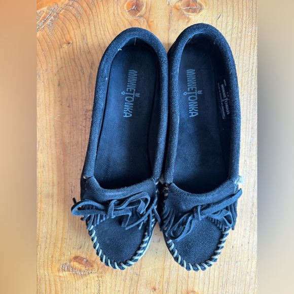Minnetonka Black Fringe Moccasins - Picture 2 of 10